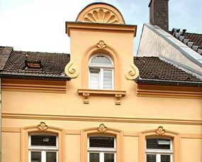 Fassadengestaltung, umgesetzt durch Maler Holger Autor aus Köln